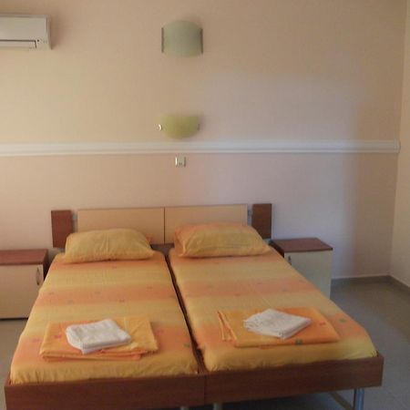 Guest House Paskal Slântsjev Brjag Eksteriør bilde